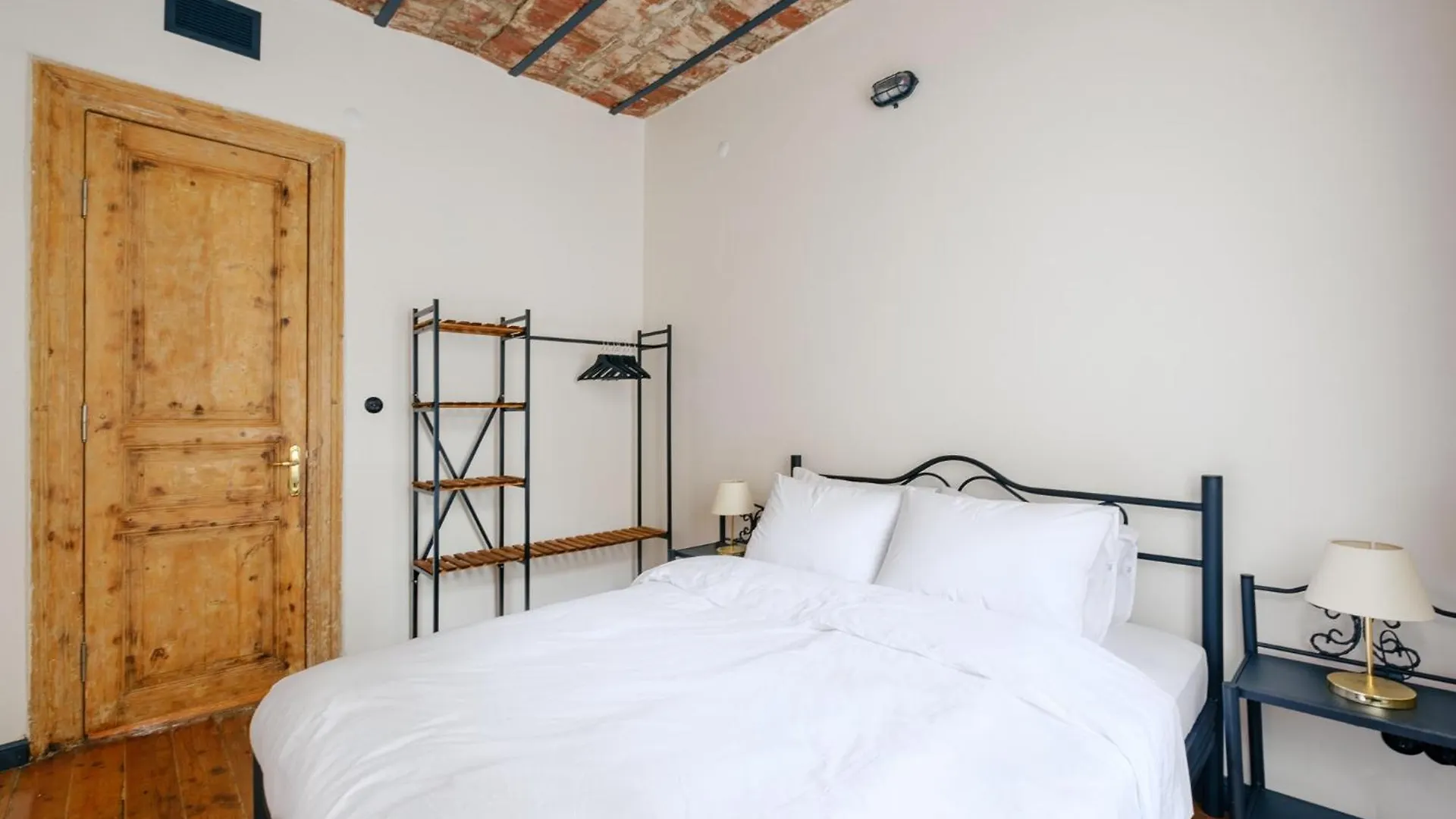 Ferienwohnung Cozy Flat With Balcony Near Istiklal Avenue Istanbul Türkei